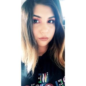 Meet your Posher, Melanie